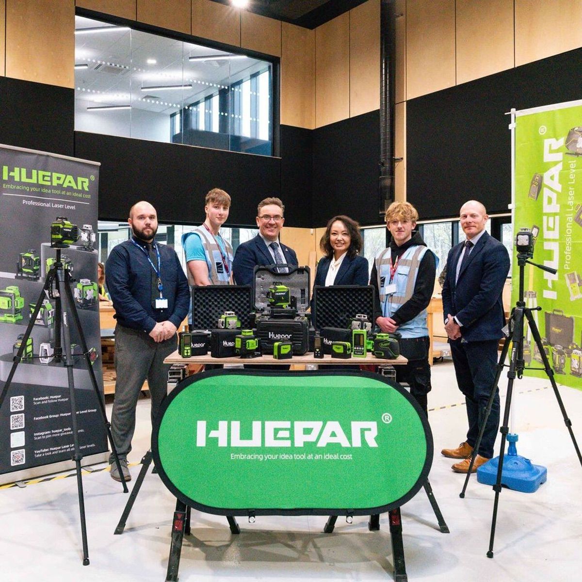 Huepar Partners with Burnley College: Equipping the Next Generation with Professional Laser Measurement Technology