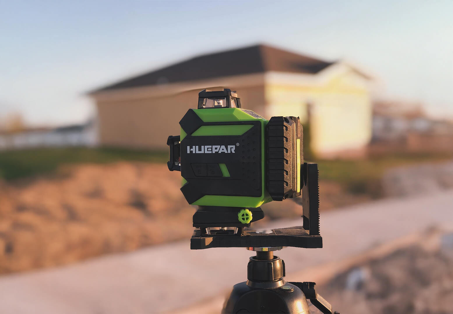 Huepar 704CG Laser Level